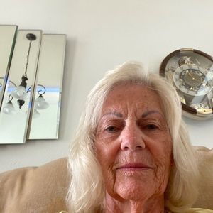 Meet your Posher, Nickie